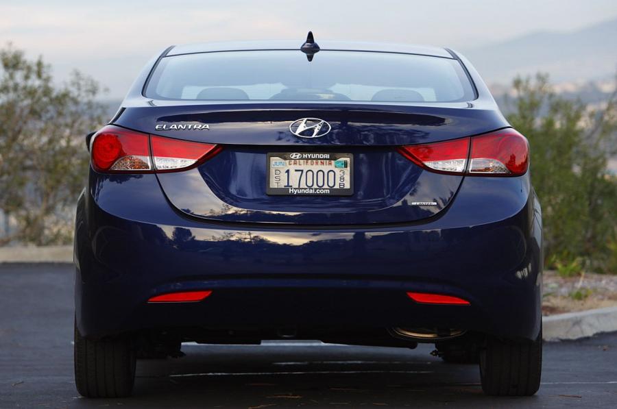  Hyundai Elantra 2011 года  (фото 29 из 144)